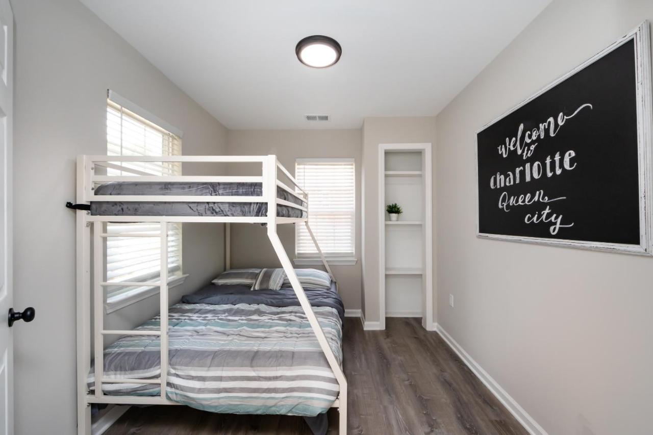 Brandnew Spacious 4 Bedroom House Minutes To Uptown Charlotte Exterior photo